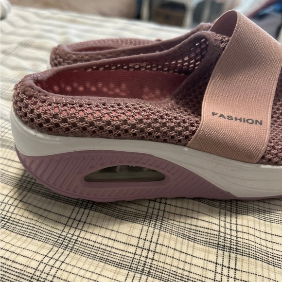 Slip on Sneakers NWOT - Picture 2 of 3